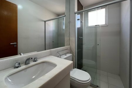 Apartamento à venda com 105m², 3 quartos e 3 vagas Apartamento à venda com 105m², 3 quartos e 3 vagasBanheiro da Suíte