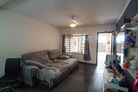 Casa à venda com 111m², 3 quartos e 1 vagaSala