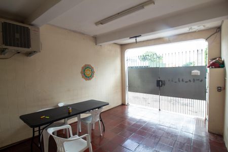 Casa à venda com 111m², 3 quartos e 1 vagaGaragem