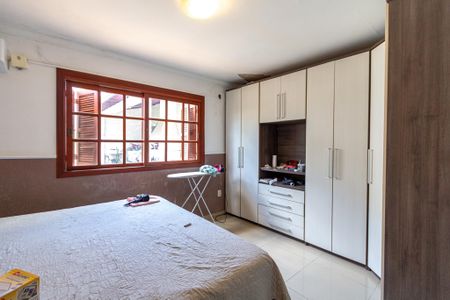 Casa à venda com 300m², 3 quartos e 2 vagasSuíte