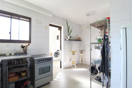 Apartamento à venda com 93m², 3 quartos e 2 vagasCozinha