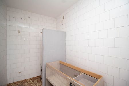 Casa à venda com 417m², 5 quartos e 3 vagas Casa à venda com 417m², 5 quartos e 3 vagasCasa 4 - Quarto de Serviço