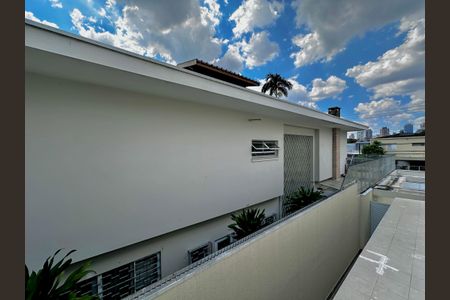 Casa à venda com 430m², 4 quartos e 6 vagas Casa à venda com 430m², 4 quartos e 6 vagasVista Suíte 3