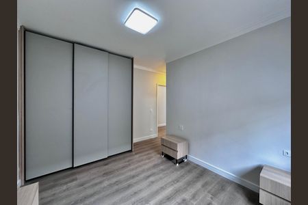 Casa à venda com 430m², 4 quartos e 6 vagas Casa à venda com 430m², 4 quartos e 6 vagasSuíte 3