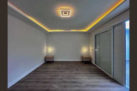 Casa à venda com 430m², 4 quartos e 6 vagas Casa à venda com 430m², 4 quartos e 6 vagasSuíte 4