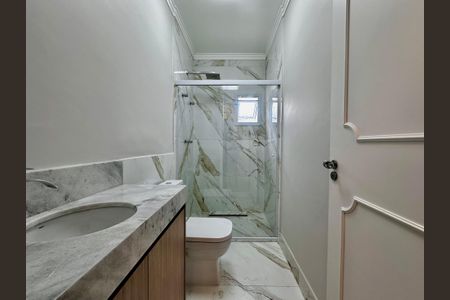 Casa à venda com 430m², 4 quartos e 6 vagas Casa à venda com 430m², 4 quartos e 6 vagasBanheiro Suíte 3