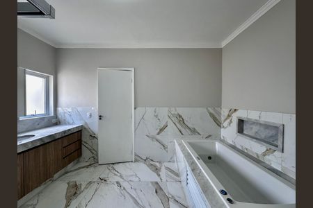 Casa à venda com 430m², 4 quartos e 6 vagas Casa à venda com 430m², 4 quartos e 6 vagasBanheiro Suíte 1