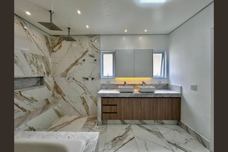 Casa à venda com 430m², 4 quartos e 6 vagas Casa à venda com 430m², 4 quartos e 6 vagasBanheiro Suíte 4