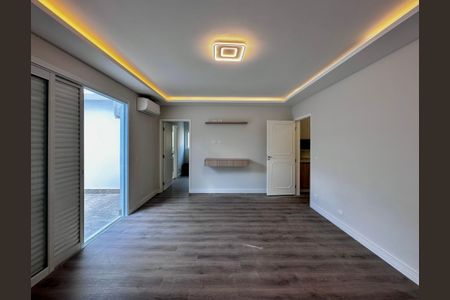 Casa à venda com 430m², 4 quartos e 6 vagas Casa à venda com 430m², 4 quartos e 6 vagasSuíte 4