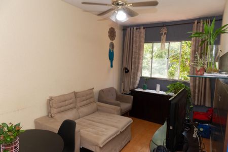 Apartamento à venda com 78m², 2 quartos e 1 vaga Apartamento à venda com 78m², 2 quartos e 1 vagaSala