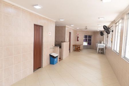 Apartamento à venda com 78m², 2 quartos e 1 vaga Apartamento à venda com 78m², 2 quartos e 1 vagaÁrea comum - Salão de Festas