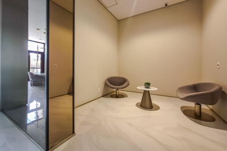 Apartamento à venda com 28m², 1 quarto e sem vaga Apartamento à venda com 28m², 1 quarto e sem vagaCoworking e reunão