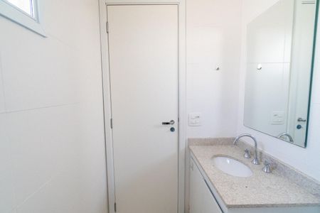 Apartamento à venda com 72m², 2 quartos e 1 vaga Apartamento à venda com 72m², 2 quartos e 1 vagaBanheiro da Suíte 2
