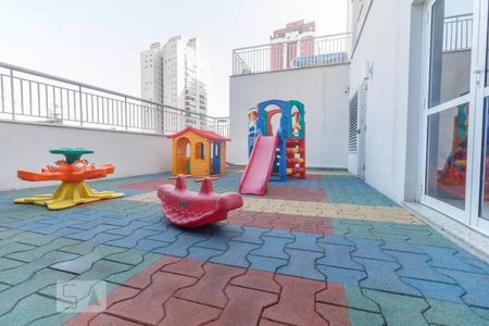 Apartamento à venda com 72m², 2 quartos e 1 vaga Apartamento à venda com 72m², 2 quartos e 1 vagaÁrea comum - Playground