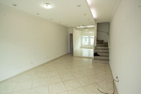 Casa de condomínio à venda com 100m², 3 quartos e 2 vagasSala