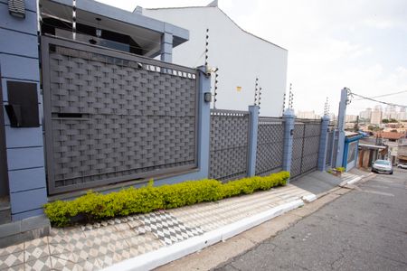 Casa de condomínio à venda com 100m², 3 quartos e 2 vagasFachada + Placa