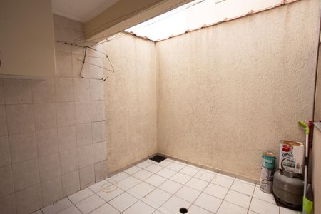 Casa de condomínio à venda com 100m², 3 quartos e 2 vagasÁrea de Serviço