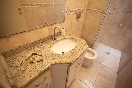 Casa de condomínio à venda com 100m², 3 quartos e 2 vagasBanheiro do Quarto 3