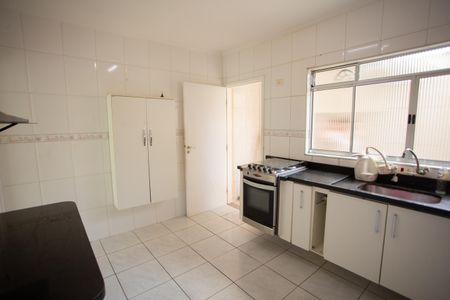 Casa de condomínio à venda com 100m², 3 quartos e 2 vagasCozinha