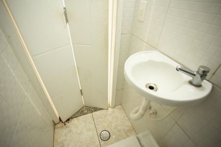 Casa de condomínio à venda com 100m², 3 quartos e 2 vagasLavabo