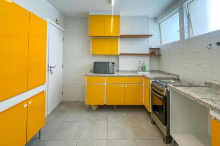 Apartamento à venda com 85m², 2 quartos e 1 vagaCozinha
