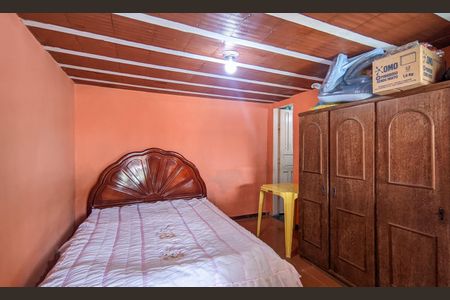 Casa à venda com 300m², 5 quartos e 4 vagas Casa à venda com 300m², 5 quartos e 4 vagasQuarto 3