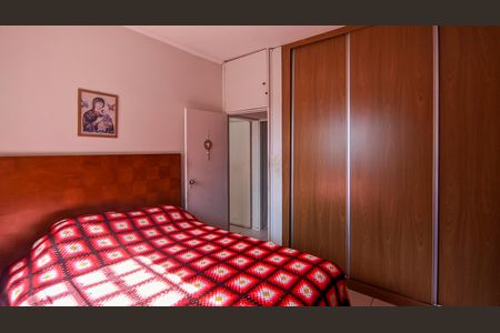 Casa à venda com 300m², 5 quartos e 4 vagas Casa à venda com 300m², 5 quartos e 4 vagasQuarto 2