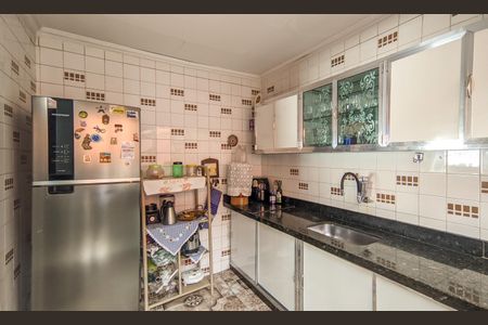 Casa à venda com 300m², 5 quartos e 4 vagas Casa à venda com 300m², 5 quartos e 4 vagasCozinha