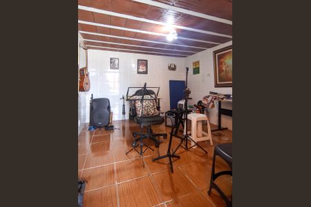 Casa à venda com 300m², 5 quartos e 4 vagas Casa à venda com 300m², 5 quartos e 4 vagasQuarto 3