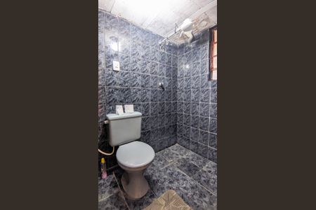 Casa à venda com 300m², 5 quartos e 4 vagas Casa à venda com 300m², 5 quartos e 4 vagasBanheiro 2