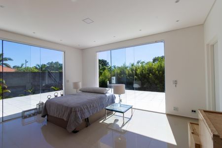 Casa de condomínio para alugar com 300m², 2 quartos e 4 vagasSuíte 1