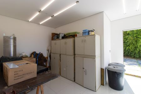 Casa de condomínio para alugar com 300m², 2 quartos e 4 vagasÁrea de Serviço