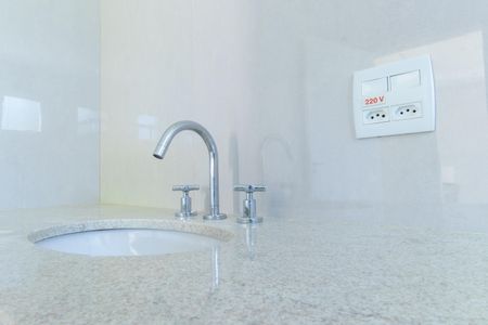 Casa de condomínio para alugar com 300m², 2 quartos e 4 vagasBanheiro da Suíte 2