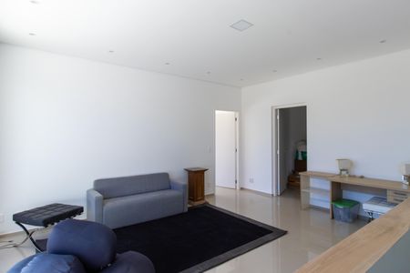 Casa de condomínio para alugar com 300m², 2 quartos e 4 vagasSala