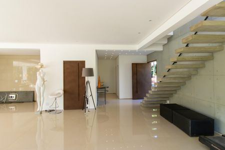 Casa de condomínio para alugar com 300m², 2 quartos e 4 vagasSala