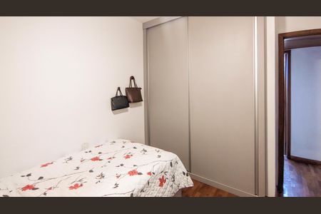 Apartamento à venda com 180m², 4 quartos e 2 vagasQuarto