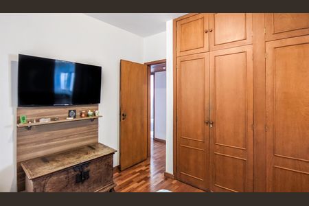 Apartamento à venda com 180m², 4 quartos e 2 vagasQuarto 2