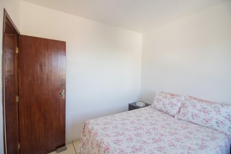 Apartamento à venda com 68m², 2 quartos e 1 vagaQuarto 2