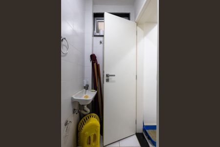 Apartamento à venda com 100m², 3 quartos e 1 vagaBanheiro de Serviço