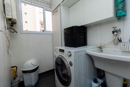 Apartamento à venda com 72m², 2 quartos e 2 vagasÁrea de Serviço