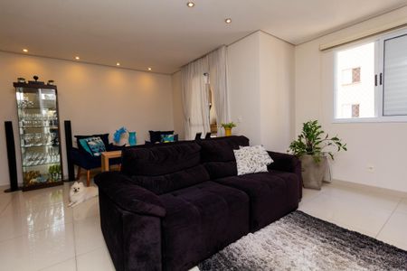 Apartamento à venda com 72m², 2 quartos e 2 vagasSala