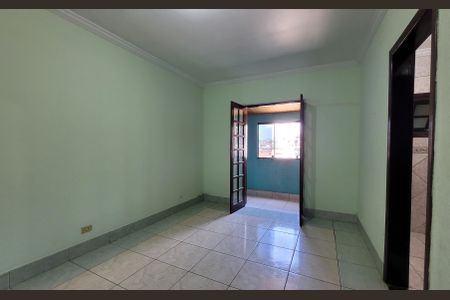 Casa à venda com 220m², 2 quartos e 6 vagasQuarto 2