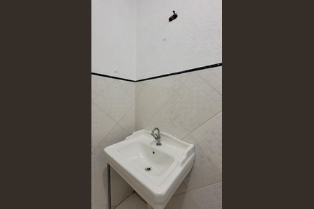 Casa à venda com 220m², 2 quartos e 6 vagasBanheiro 2