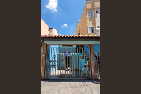 Casa à venda com 220m², 2 quartos e 6 vagasFachada