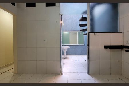 Casa à venda com 220m², 2 quartos e 6 vagasCozinha