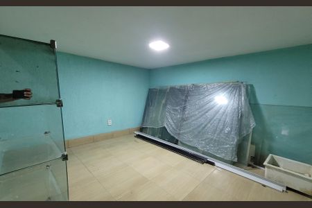 Casa à venda com 220m², 2 quartos e 6 vagasSubsolo