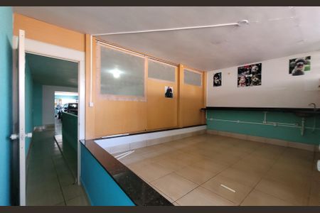 Casa à venda com 220m², 2 quartos e 6 vagasSubsolo