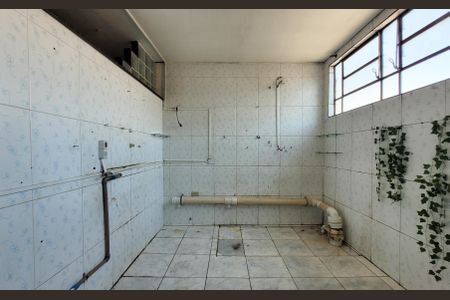 Casa à venda com 220m², 2 quartos e 6 vagasSubsolo