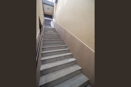 Casa de condomínio para alugar com 25m², 1 quarto e sem vagaEscada