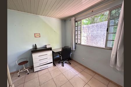 Casa para alugar com 200m², 5 quartos e 1 vagaQuarto 1 casa 2